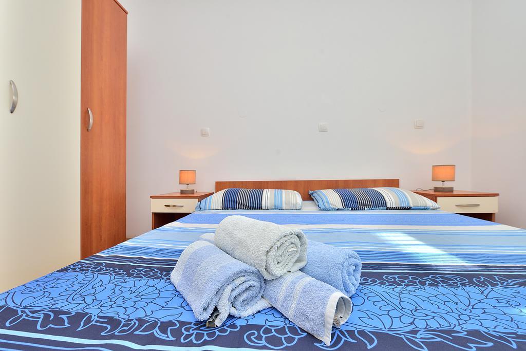 פטרצ'אנה Sara Apartments חדר תמונה