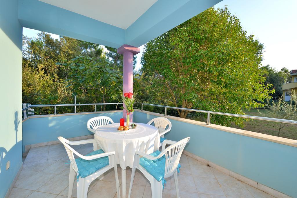פטרצ'אנה Sara Apartments חדר תמונה