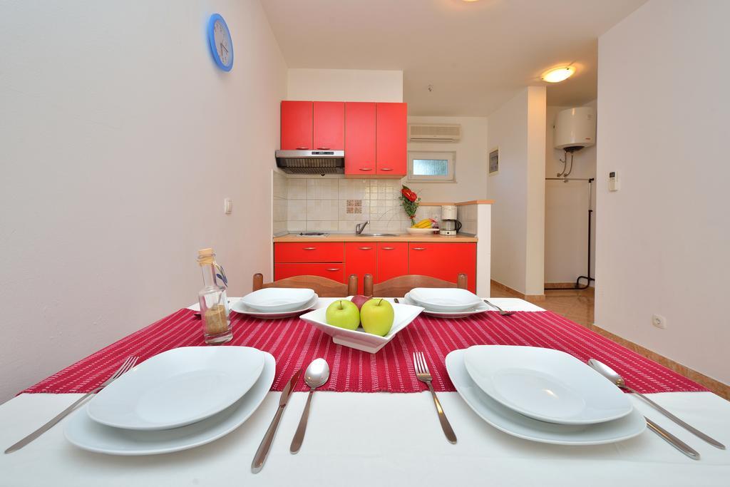 פטרצ'אנה Sara Apartments חדר תמונה