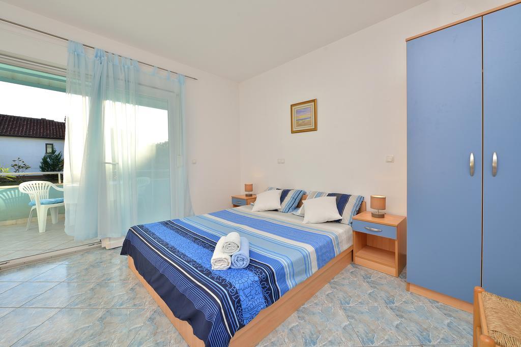 פטרצ'אנה Sara Apartments חדר תמונה